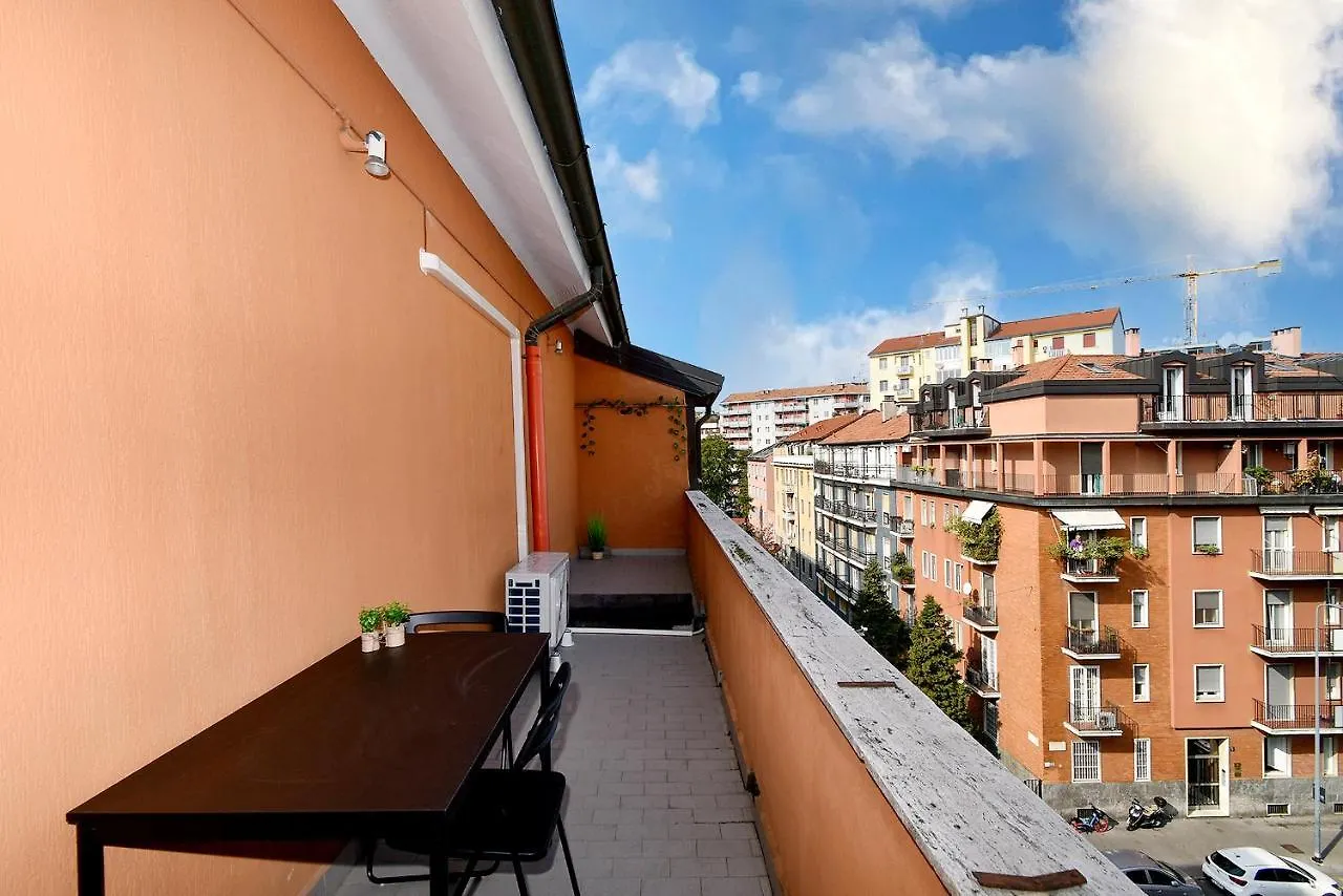 San Siro-Duomo Wi-Fi & Netflix Apartment Milan Italy